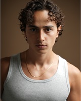 Arthur Gosnat /Studio T7