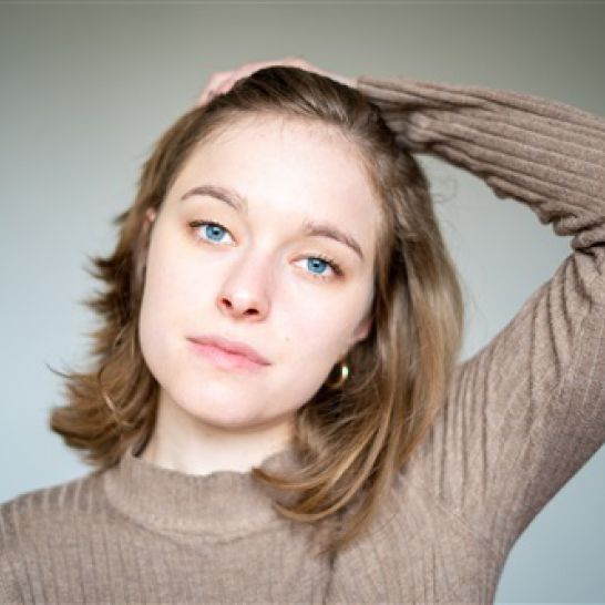 Esther Wahl