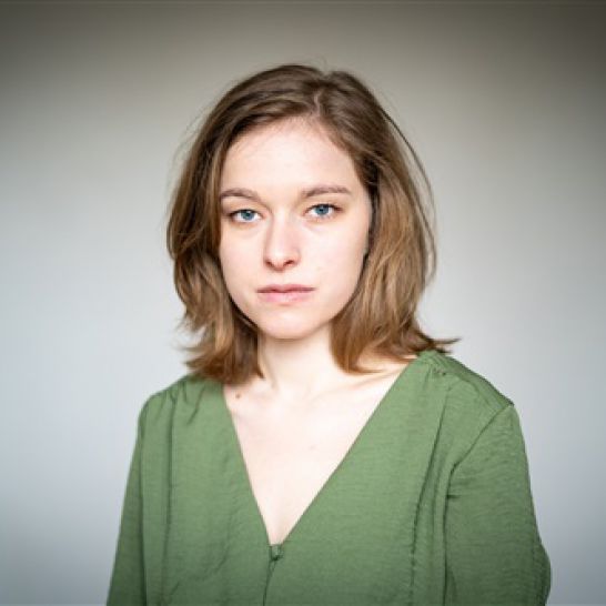 Esther Wahl