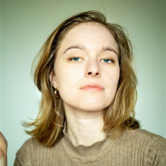 Esther Wahl