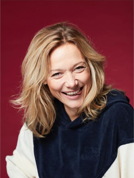 Caroline VIGNEAUX