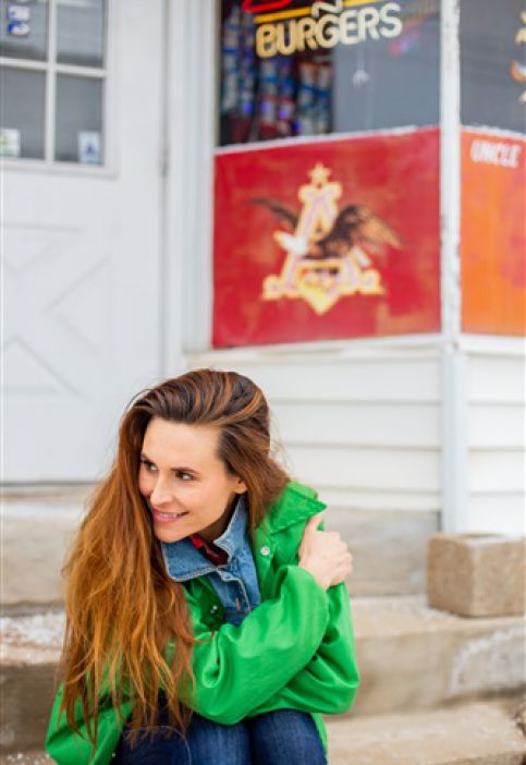 ALICIA WOLF