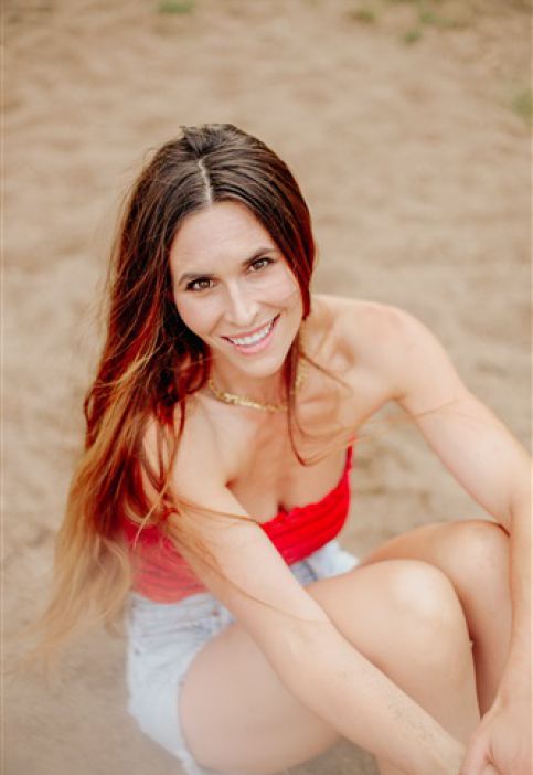 ALICIA WOLF