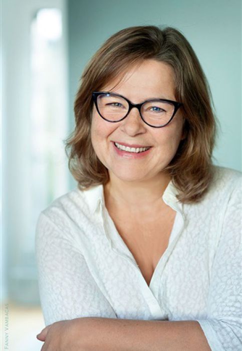 CHRISTINE SIREYZOL