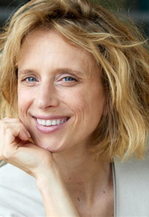 CAROLINE LAMBERT