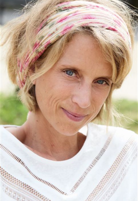 CAROLINE LAMBERT
