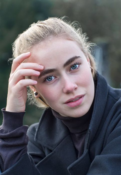 MAÏA BRINGUE