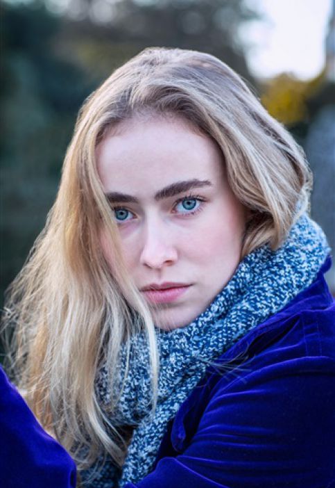 MAÏA BRINGUE