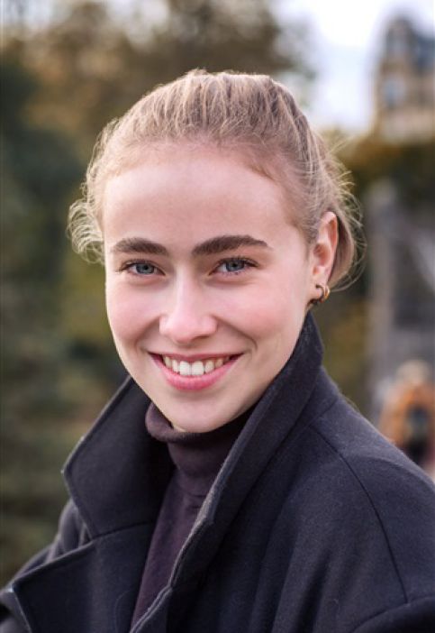 MAÏA BRINGUE