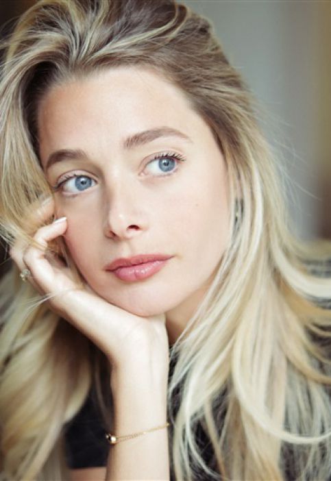 CLAIRE LANG