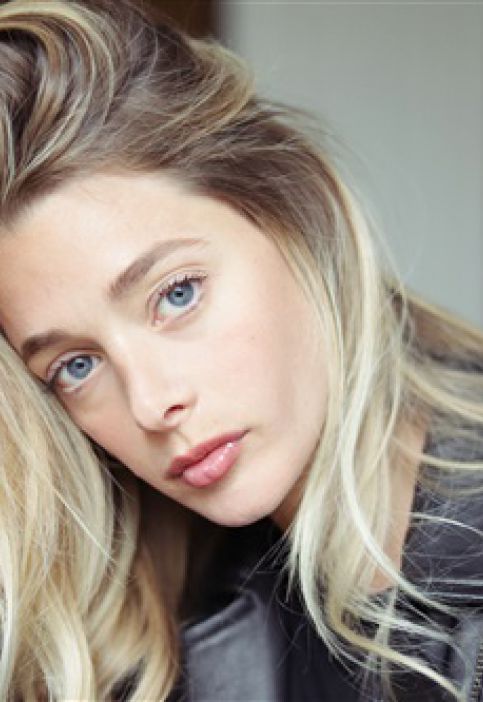 CLAIRE LANG