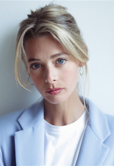 CLAIRE LANG