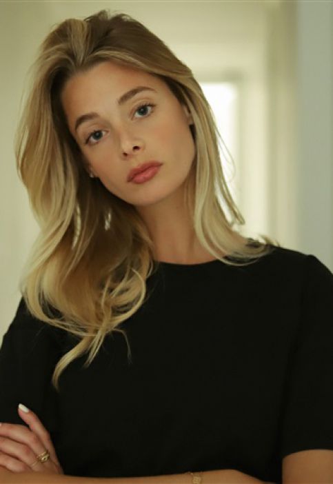 CLAIRE LANG