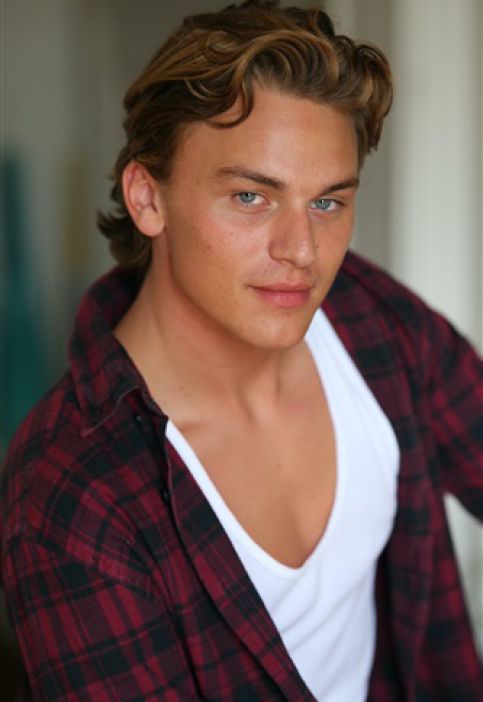 ENZO LORENTE