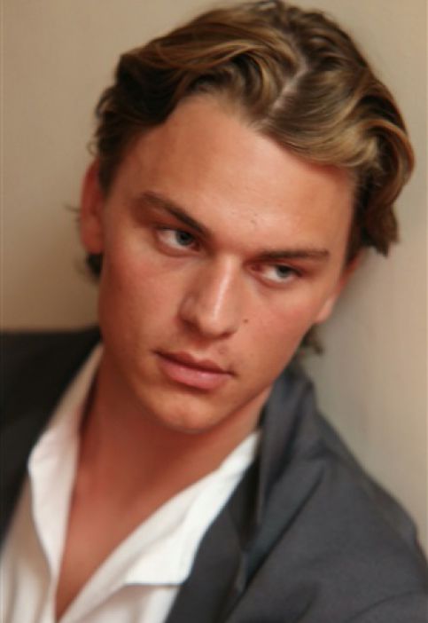 ENZO LORENTE