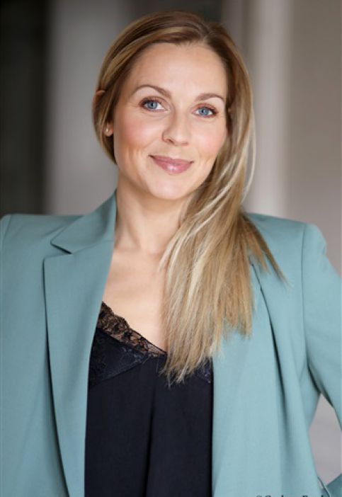 CHARLOTTE BERMOND