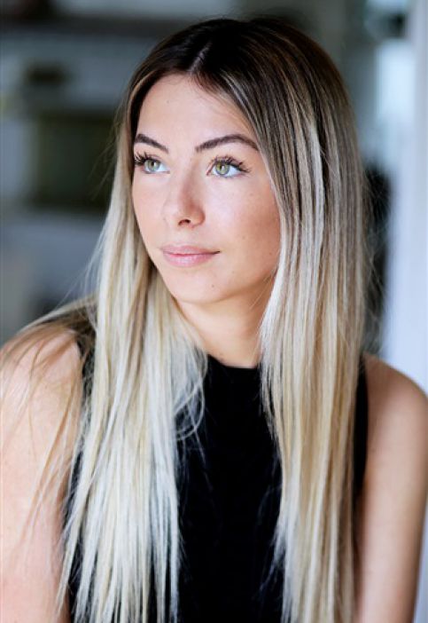 JUSTINE MENORET