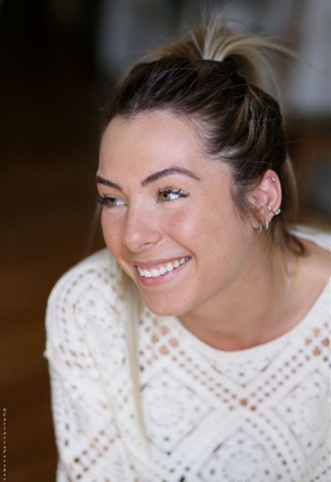 JUSTINE MENORET
