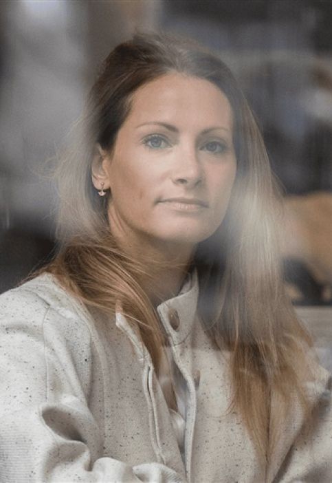 AGNES DEBAINS